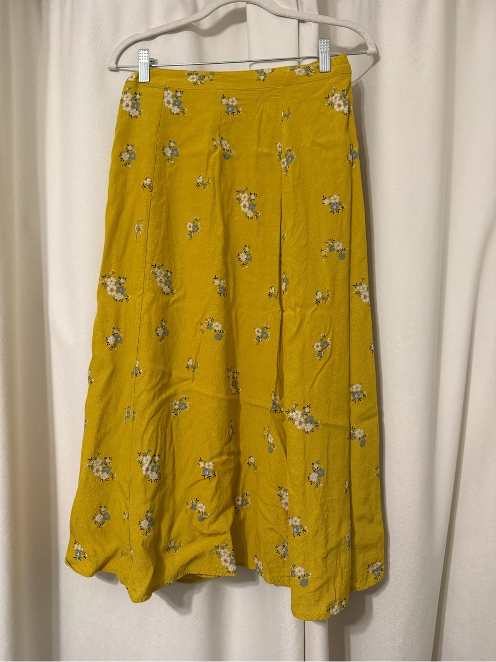 GAP Yellow Floral Midi Skirt with Buttons Size 4 - Picture 5 of 7